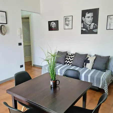 Apartment Of Fame - Gallery With Fully Equipped Kitchen, Separate Entrance, Free Parking Olbia