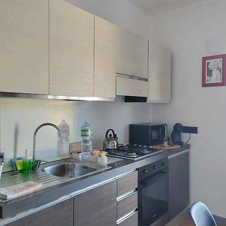 Apartment Of Fame - Gallery With Fully Equipped Kitchen, Separate Entrance, Free Parking *