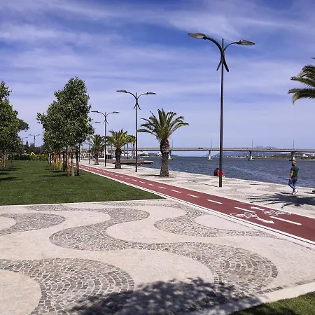 Of Fame - Gallery With Fully Equipped Kitchen, Separate Entrance, Free Parking *