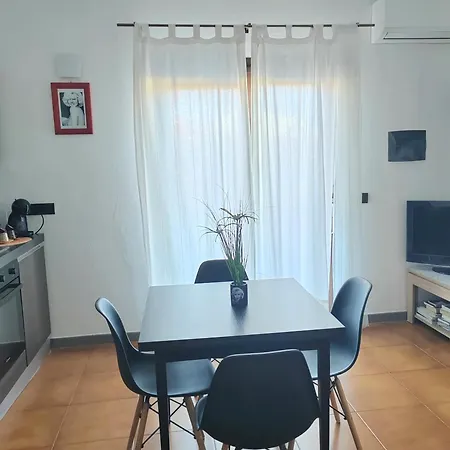 Of Fame - Gallery With Fully Equipped Kitchen, Separate Entrance, Free Parking *