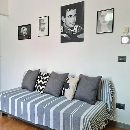 Of Fame - Gallery With Fully Equipped Kitchen, Separate Entrance, Free Parking * Olbia