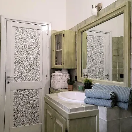 Of Fame Gallery Apartment Olbia