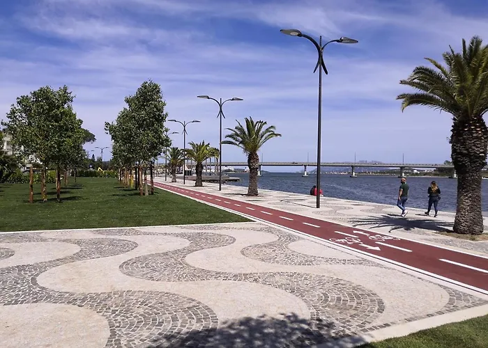 Of Fame - Gallery With Fully Equipped Kitchen, Separate Entrance, Free Parking *