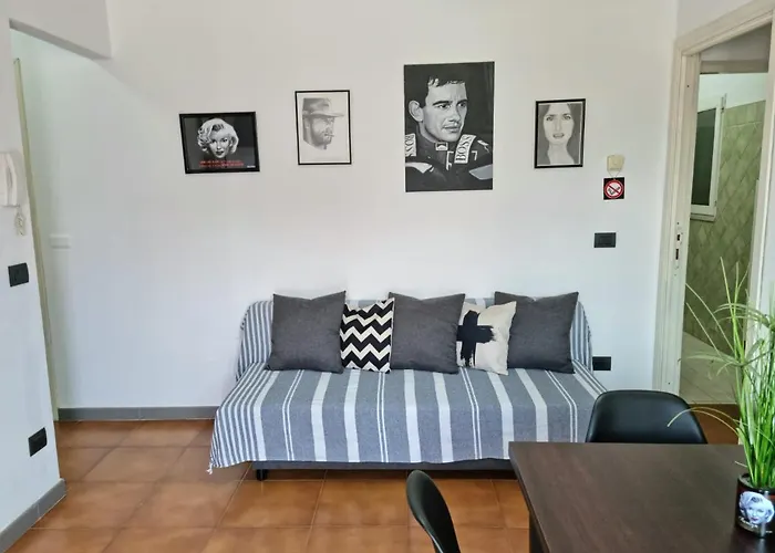 Appartement Of Fame - Gallery With Fully Equipped Kitchen, Separate Entrance, Free Parking *