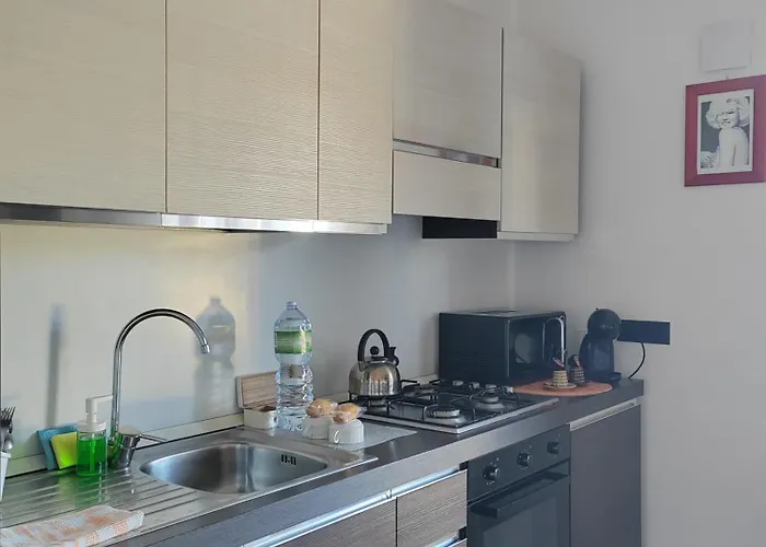 Appartement Of Fame - Gallery With Fully Equipped Kitchen, Separate Entrance, Free Parking *