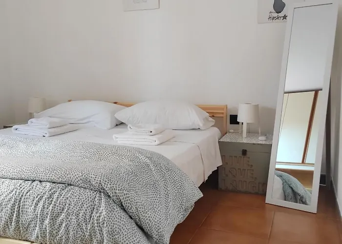 Of Fame - Gallery With Fully Equipped Kitchen, Separate Entrance, Free Parking Apartamento Olbia