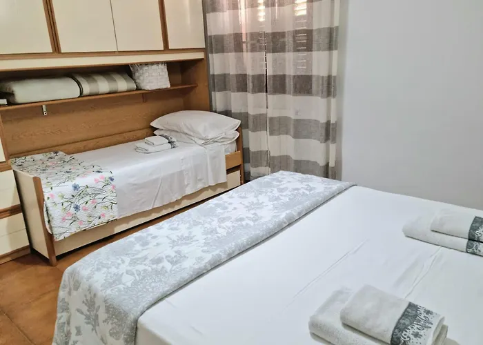 Appartement Of Fame - Gallery With Fully Equipped Kitchen, Separate Entrance, Free Parking